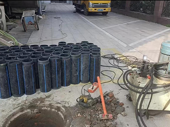 垣曲PE置换管厂家 DN315置换管 非开挖管短管置换